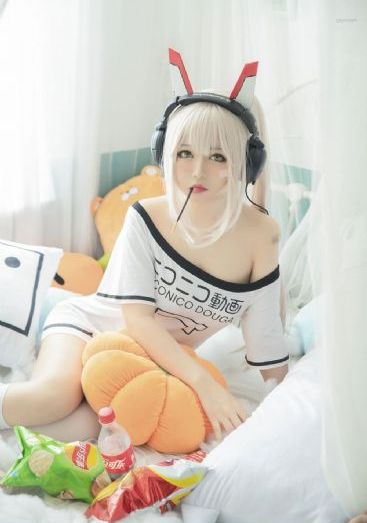 www.av不卡_720完整版观看